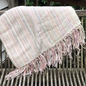 Artisan Soft woven pastel throw lap blanket 48 x 66
